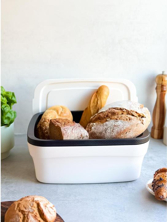 Actual product image Tupperware BreadSmart Junior