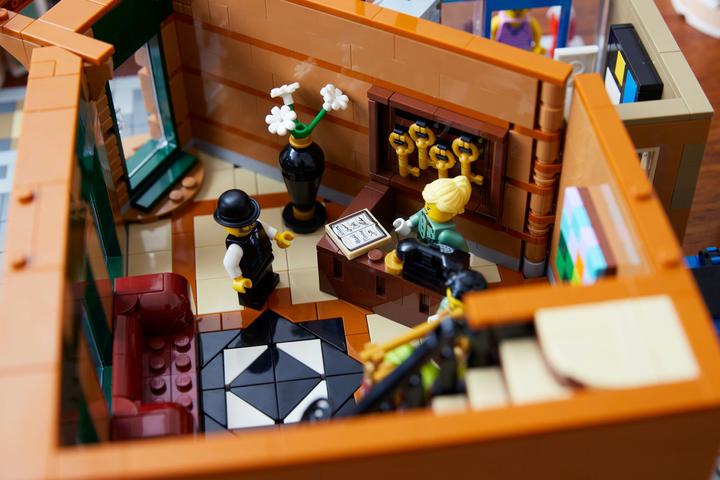 Image du produit LEGO Hôtel-boutique (10297, LEGO difficiles à trouver)