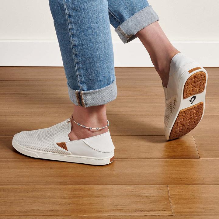 Actual product image OluKai Pehuea (39)