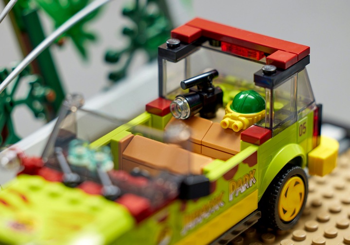 Immagine prodotto LEGO L'epidemia del T. Rex (76956, Set LEGO rari)