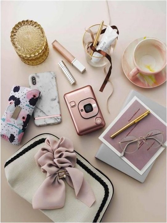 Actual product image Fujifilm Instax Mini LiPlay Blush Gold