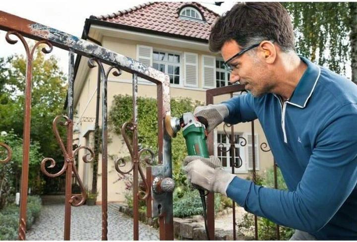 Actual product image Bosch Home & Garden Ø 125mm angle grinder PWS 850-125 (125 mm)