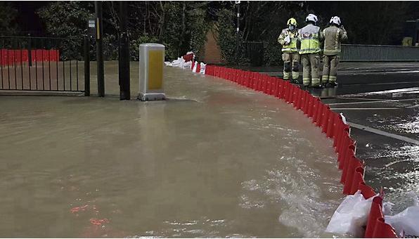 Actual product image kaiserkraft Flood barrier