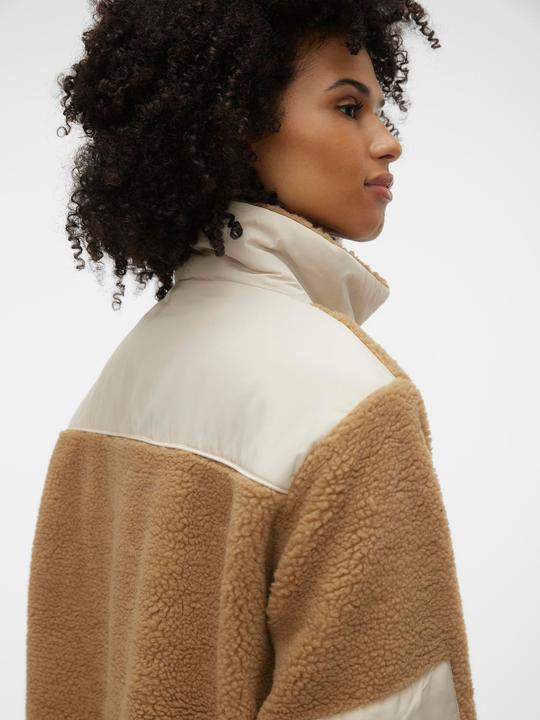Produktbild Vero Moda VMLUNE Jacke Teddyfell Jacke (XS)