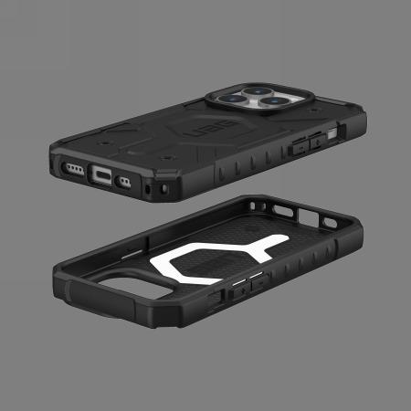 Actual product image UAG Pathfinder Magsafe Case (Apple iPhone 15 Pro)