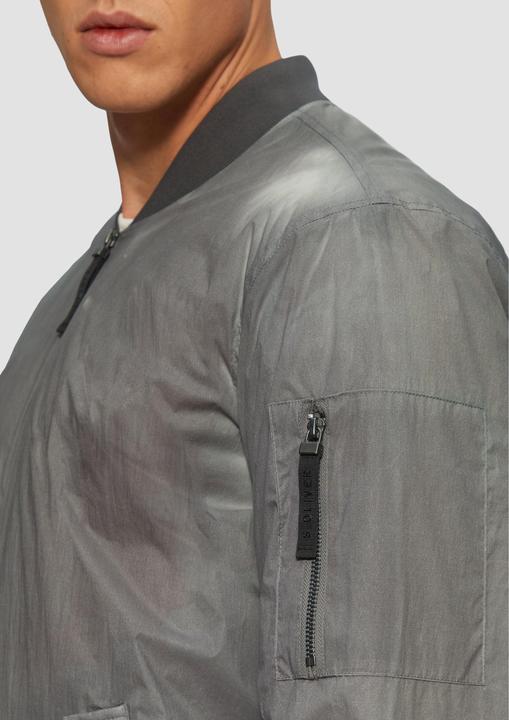 Produktbild S.Oliver Outdoor-Jacke Jacke mit temperatursensitiver Farbwechselfunktion (L)