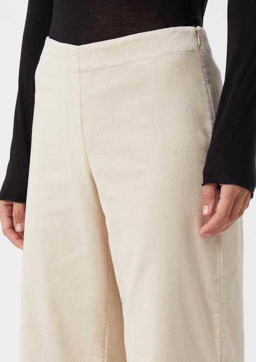 Produktbild Comma Hose Verkürzte Wide-Leg-Hose aus Cord im Relaxed Fit (32)