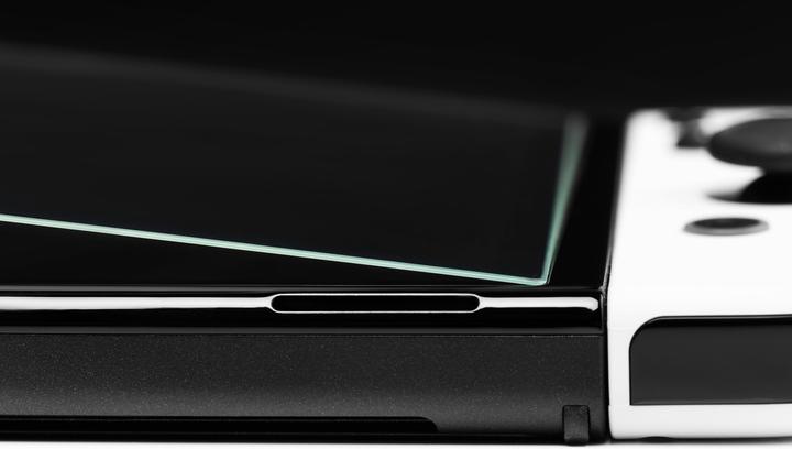 Actual product image Qubick Take-Two Interactive ACSW0103 Game Console Part and Accessory Screen Protector