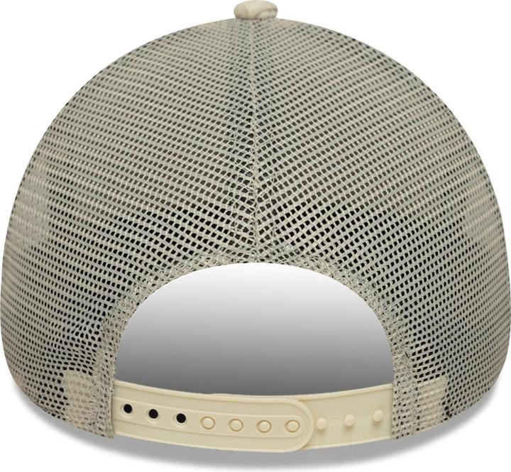 Actual product image New Era A-Frame Trucker Cap - Kord Los Angeles Lakers Beige