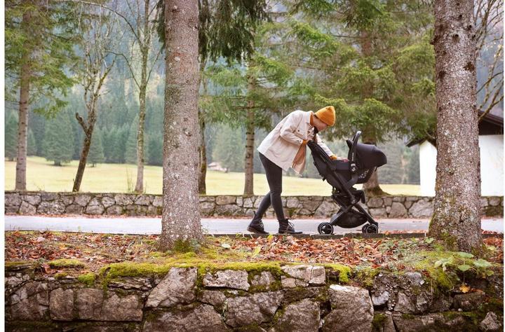 Actual product image Maxi-Cosi Lara2 Essential Black (Black Frame) (0 Months - 4 years)