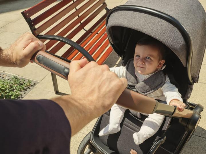 Actual product image Chicco Mysa pram (0 Months - 4 years)