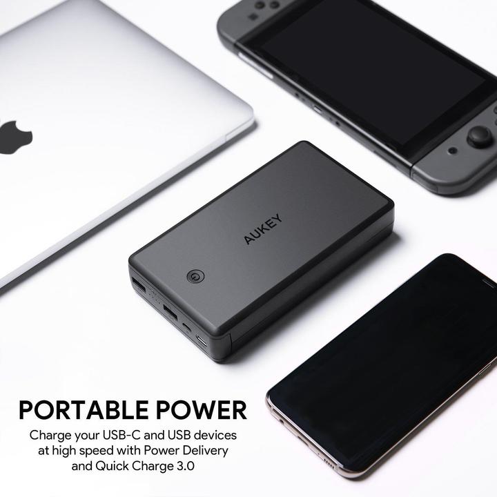 Produktbild Aukey Powerbank PB-Y7 (30000 mAh, 111 Wh)