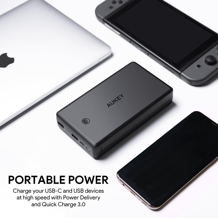 Actual product image Aukey Powerbank PB-Y7 (30000 mAh, 111 Wh)