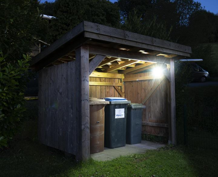 Immagine prodotto Wetelux Power Safe Light mobile (300 lm)