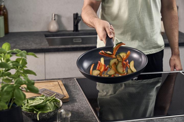 Immagine prodotto Zwilling Padella in ceramica Madura Plus (20 cm, Padella per friggere, Alluminio)