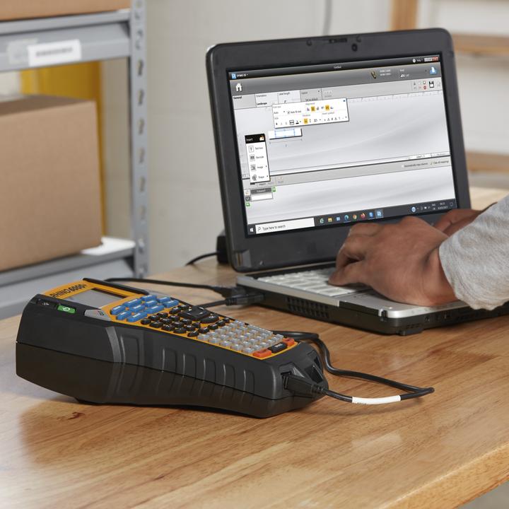 Produktbild Dymo Rhino 6000+ im stabilen Hartschalenkoffer ABC UK