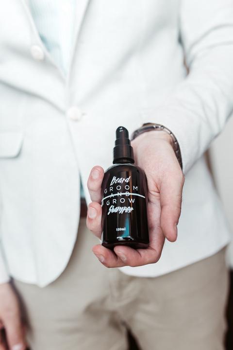 Produktbild Groom and Grow Bart Shampoo (150 ml)