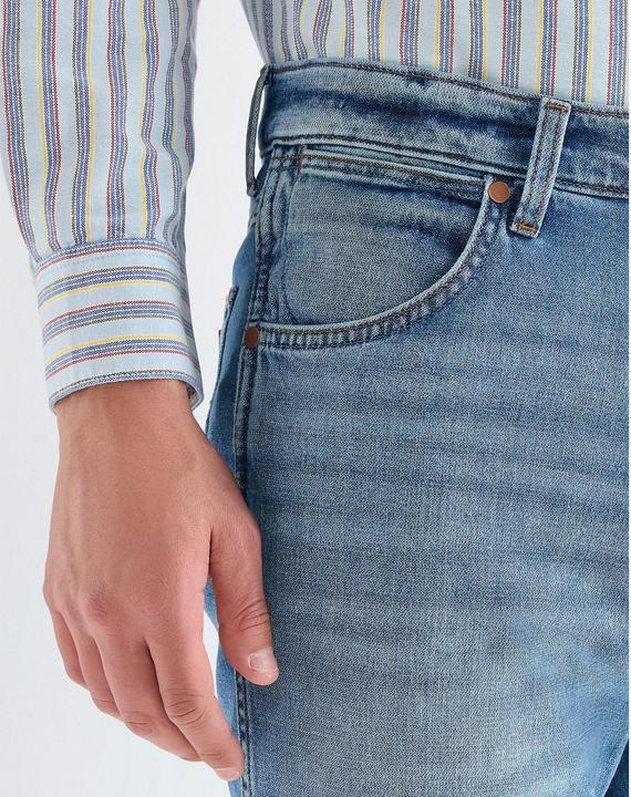 Actual product image Wrangler Jeans Greensboro (34)