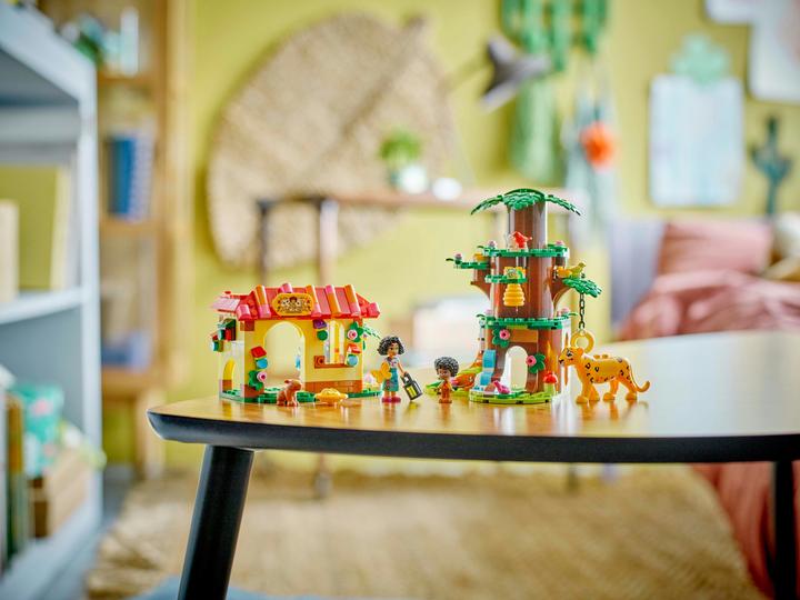 Produktbild LEGO Antonios Tierhof (43251, LEGO Disney)