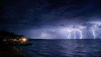 Produktbild Venus Optic Festbrennweite Laowa 7.5 mm F/2 MFT Auto Blende (Micro Four Thirds, Micro Four Thirds)