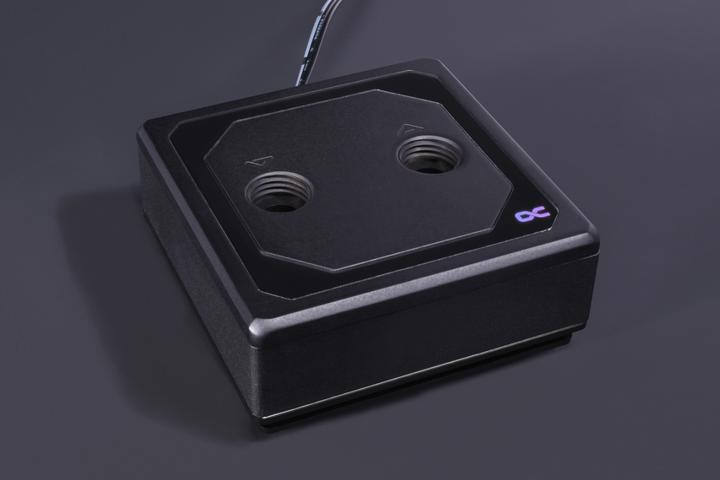 Produktbild Alphacool Eisblock XPX Aurora Edge CPU-Kühler - Messing Black Digital RGB