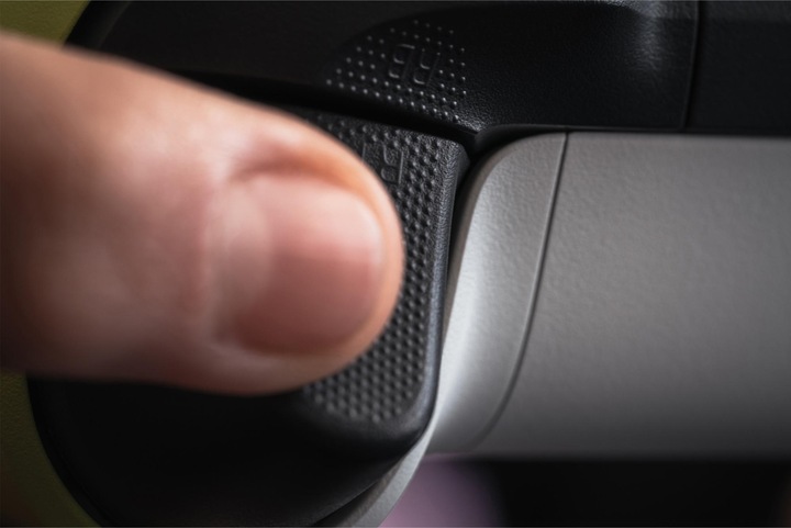 Produktbild Microsoft Xbox Wireless Controller - Electric Volt (Xbox Series X, Xbox One X, PC, Xbox One S, Xbox Series S)