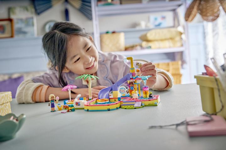 Produktbild LEGO Lustiger Tag im Wasserpark (42676, LEGO Friends)