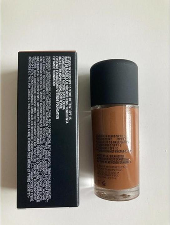 Produktbild MAC Cosmetics Studio Fix Fluid SPF 15 (Nr. NC53)