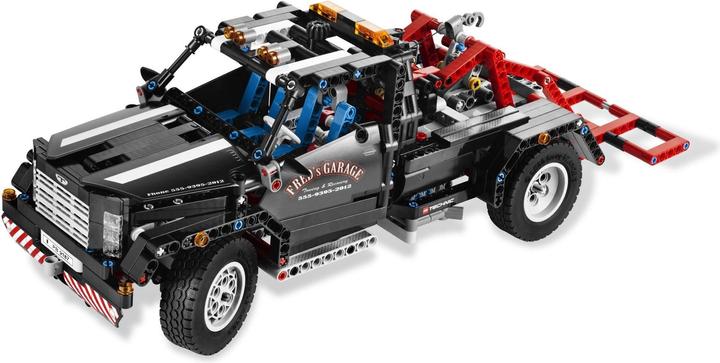 Actual product image LEGO Pick up tow truck (9395, LEGO Technic)