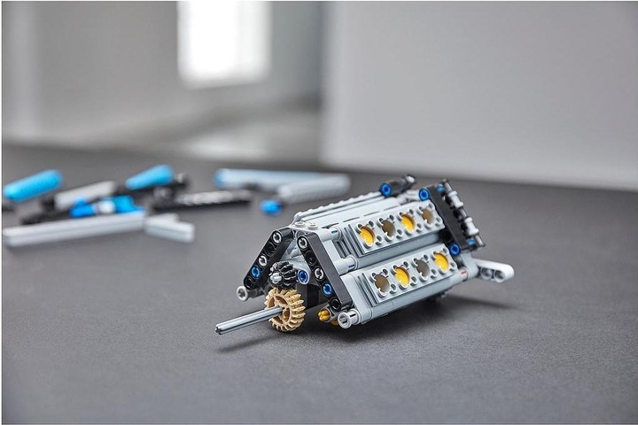 Produktbild LEGO Bugatti Chiron (42083, LEGO Technic, LEGO Seltene Sets)