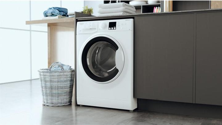 Actual product image Hotpoint RSSF 624 W EN N Front loading washing machine 6 kg 1200 rpm C White (6 kg, Left)