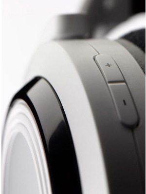 Actual product image AKG K935 (8 h, Wireless)
