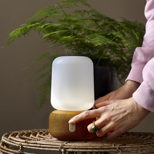 Produktbild Kreafunk Bluetooth-Lautsprecher aLOOMI dunkelorange (30 h)