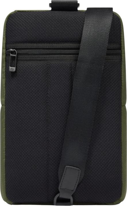 Produktbild Piquadro Umhängetasche aus recyceltem Stoff und Leder