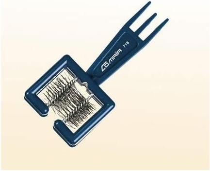 Actual product image Comair Comb 718 Comb/Brush r. Blue Professional gutter