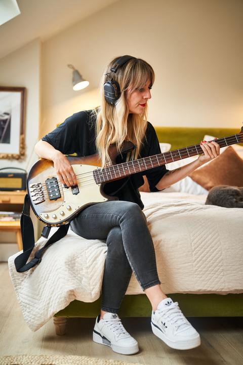 Image du produit BOSS (Electronics) Waza Air Bass (Pas de réduction du bruit, 5 h, Sans fil)