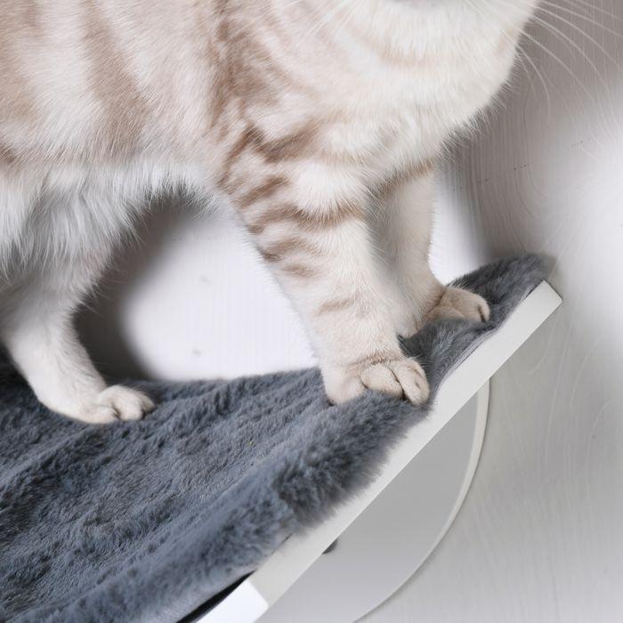 Image du produit Swisshandel24 Lit pour chat Étagère pour chat Chaise longue murale Revêtement en peluche MDF Blanc+Gris 41 x 28 x (Chat)