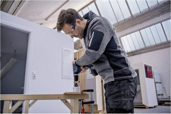 Produktbild Bosch Professional GSB 18V-90 C