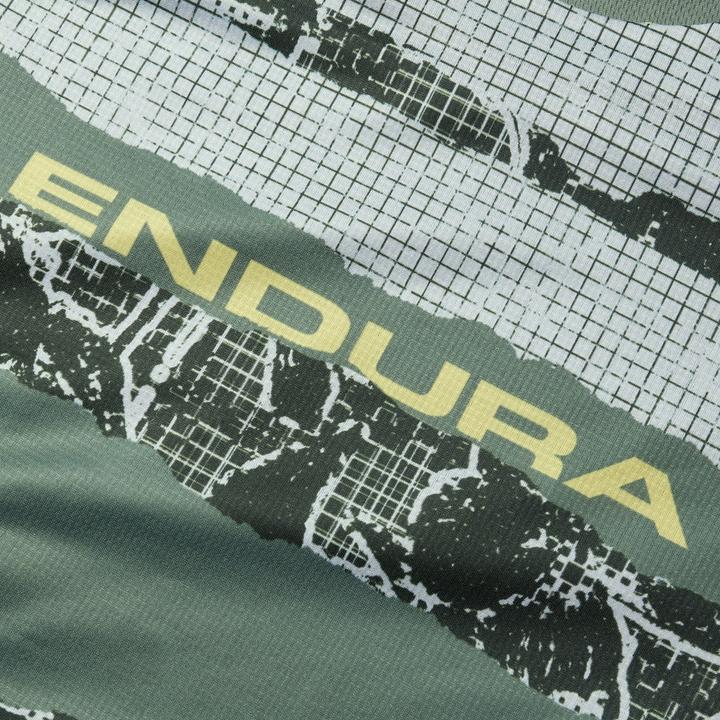 Actual product image Endura Patchwork Wms Ltd L/S Tee Mag (M)
