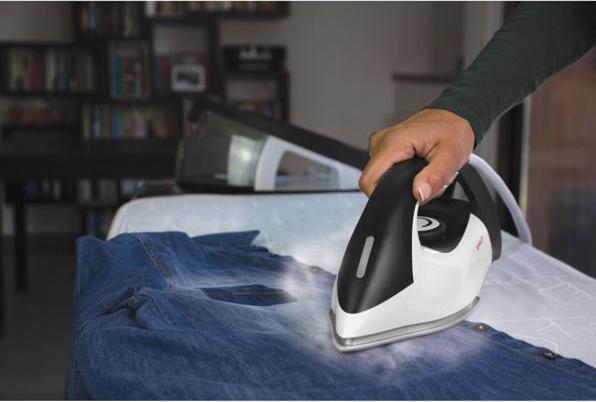 Immagine prodotto Polti Simply VS20.20 2200 W 1,5 L Ceramica Nero, Bianco (2200 W, 210 g/min)