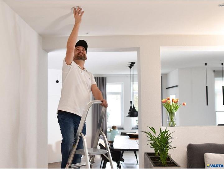 Immagine prodotto Varta ULTRA Lithium (1 pz., 9V Block, 1200 mAh)