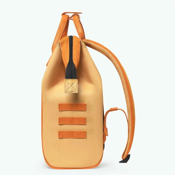 Actual product image Cabaia Adventurer Backpack Medium Grasse (18 l)