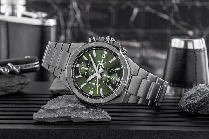 Actual product image Casio Edifice EFV-640DC-3AVUEF (198) (Chronograph, 44 mm)