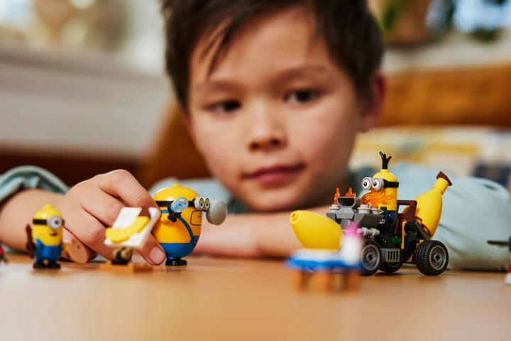 Actual product image LEGO Minions and the banana car (75580, LEGO Minions)