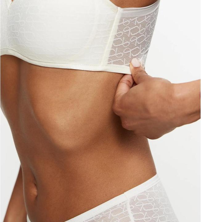 Produktbild Triumph Signature Sheer P EX (Einzelpack, 75 A)