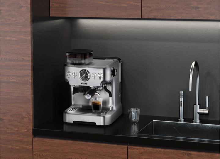 Actual product image Trisa Barista Plus