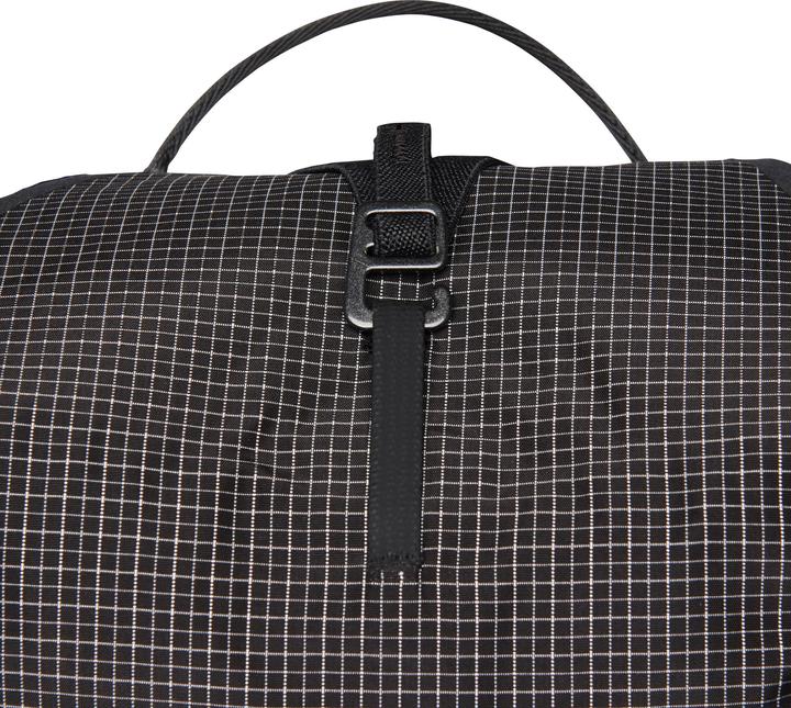 Actual product image Black Diamond Distance 15 Backpack (15 l)