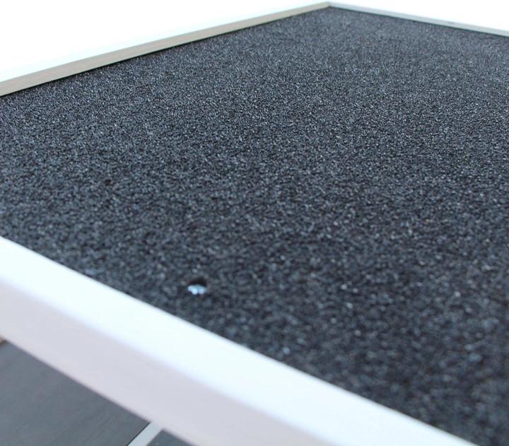 Produktbild PawHut Katzenhütte für draussen mit Terrasse, 4 Etagen, Winterfest, Grau, 75,5x75x137cm (137 cm, Dunkelgrau  Weiss)