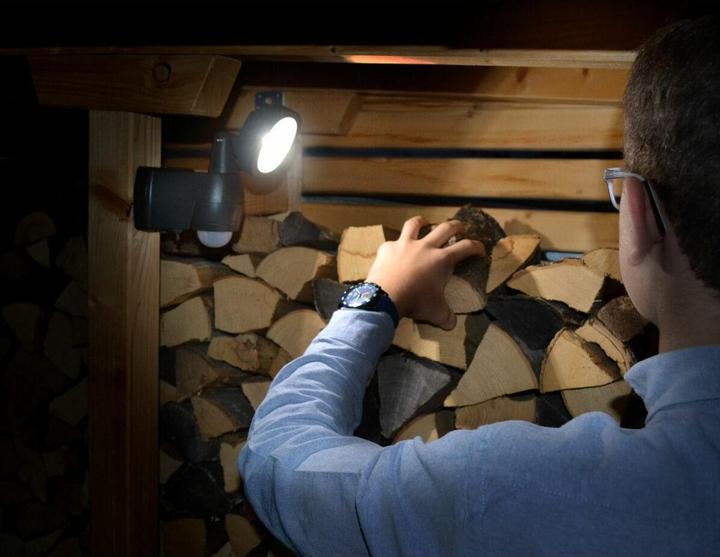 Produktbild Brennenstuhl Lufos (440 lm, IP44)