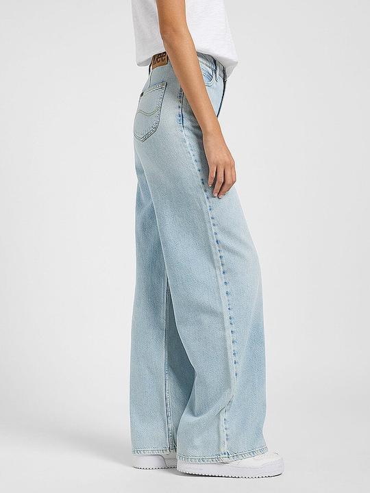 Actual product image Lee Stella